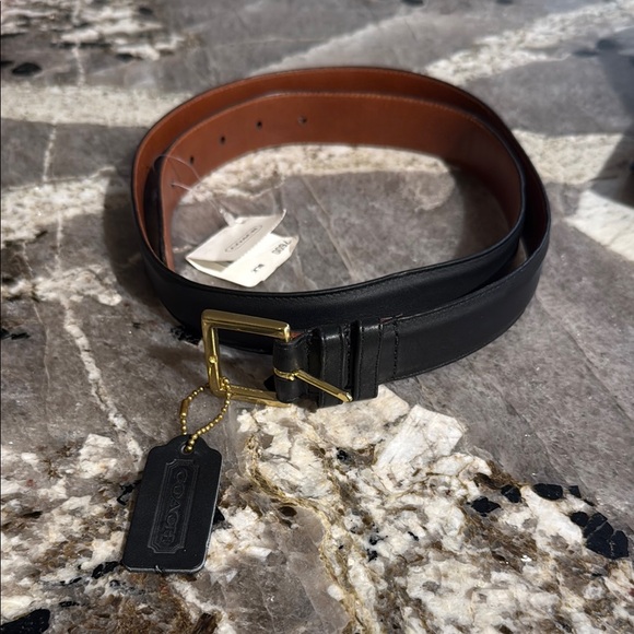Coach Vintage Black Leather belt. Size 40. Numbered. Made in Costa Rica. - Picture 1 of 12